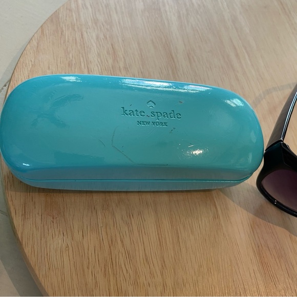Kate Spade Jessa sunglasses & hard case - Picture 10 of 12